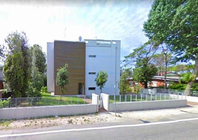 Ai Lecci Apartment Bibione Bagian luar foto